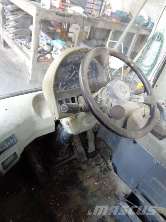 Daewoo Serie Mega Cabins and interior