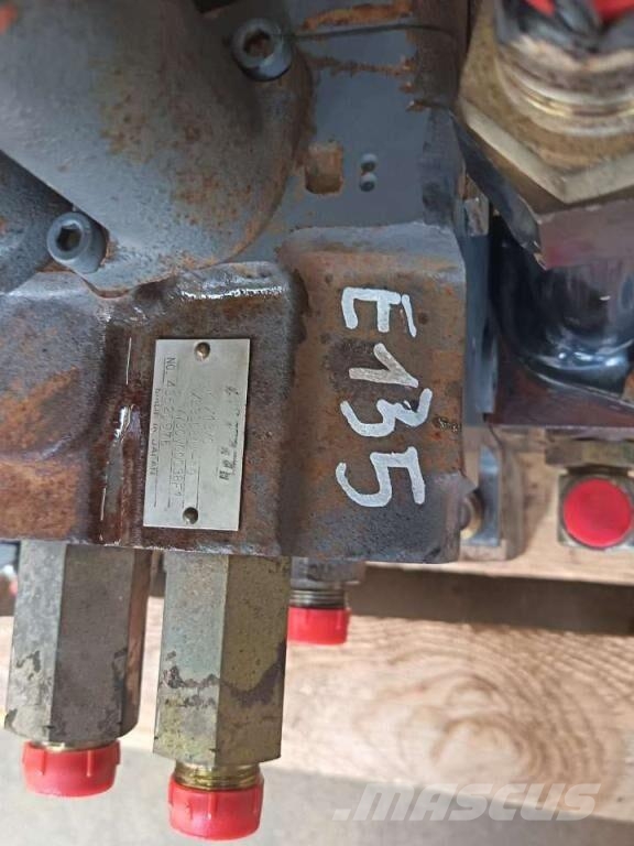 Fiat-Kobelco E 135 هيدروليات