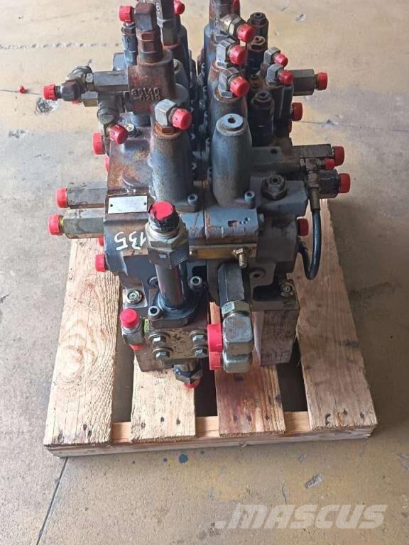 Fiat-Kobelco E 135 هيدروليات