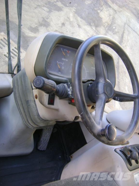 Fiat-Kobelco W 130 Evolution Cabinas e interior