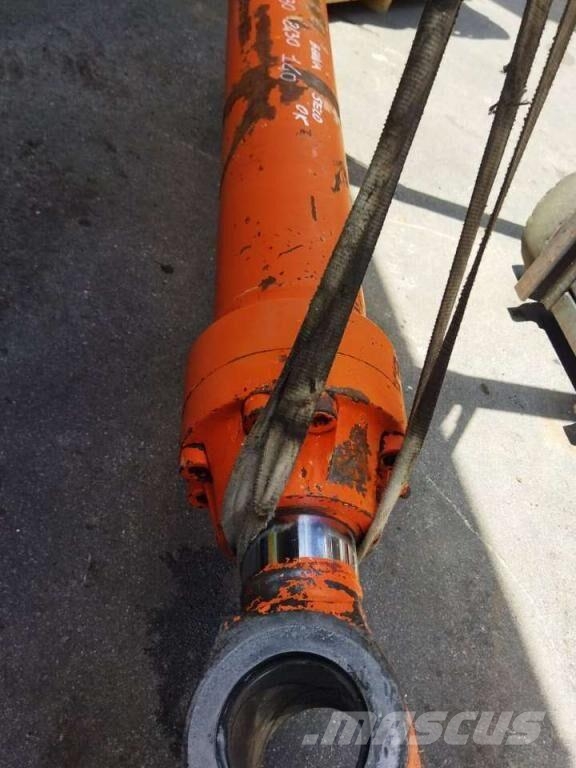 Hitachi EX 800 Hydraulics