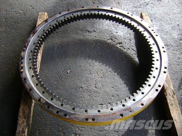 Komatsu Pw 130 Citas sastāvdaļas