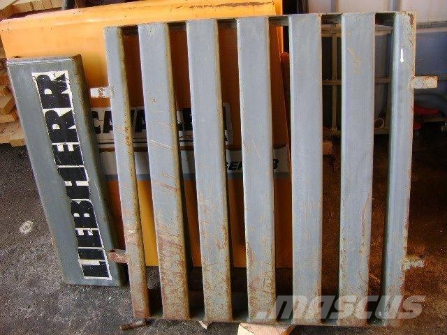 Liebherr 632 B Hood Cabines e interior máquinas construção