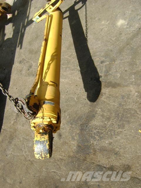 Liebherr 902 Motorok
