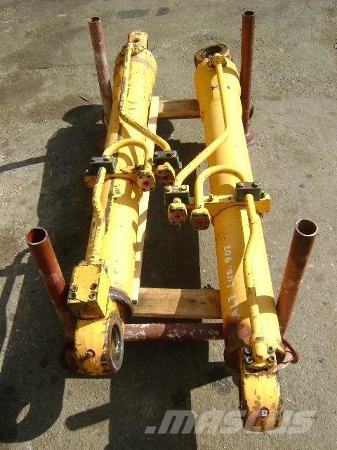 Liebherr 902 Motorok