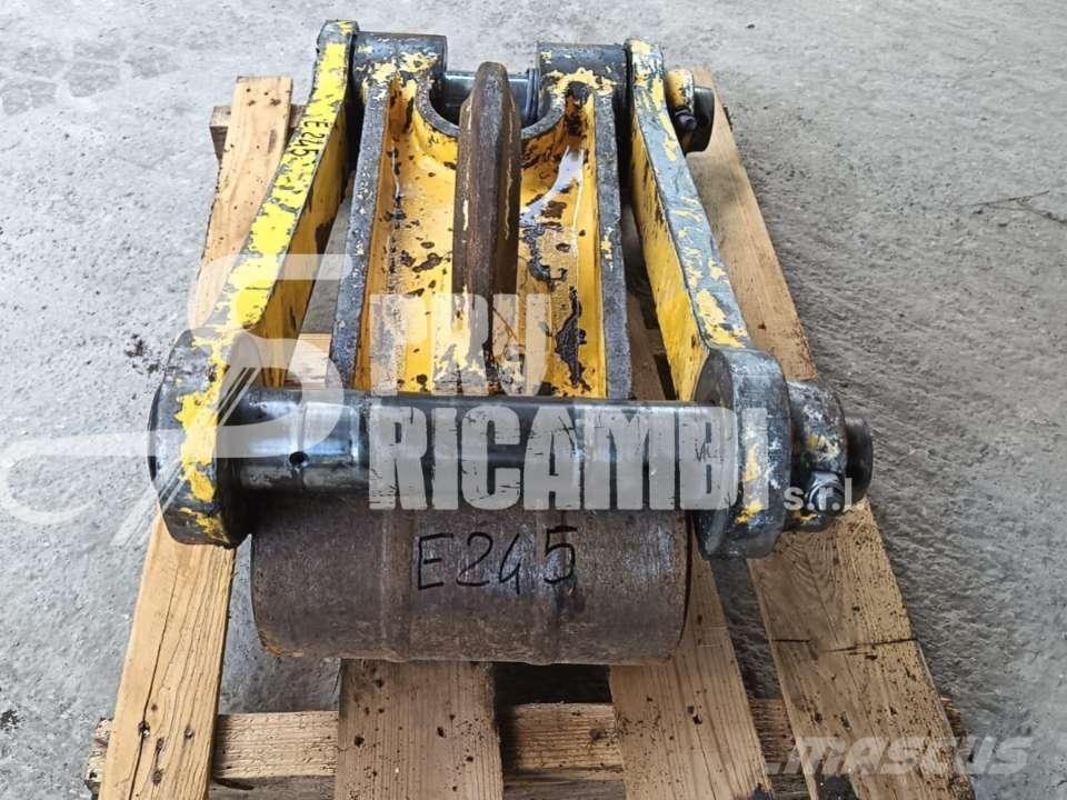 New Holland E 215/245 معدات النقل - غير ذلك