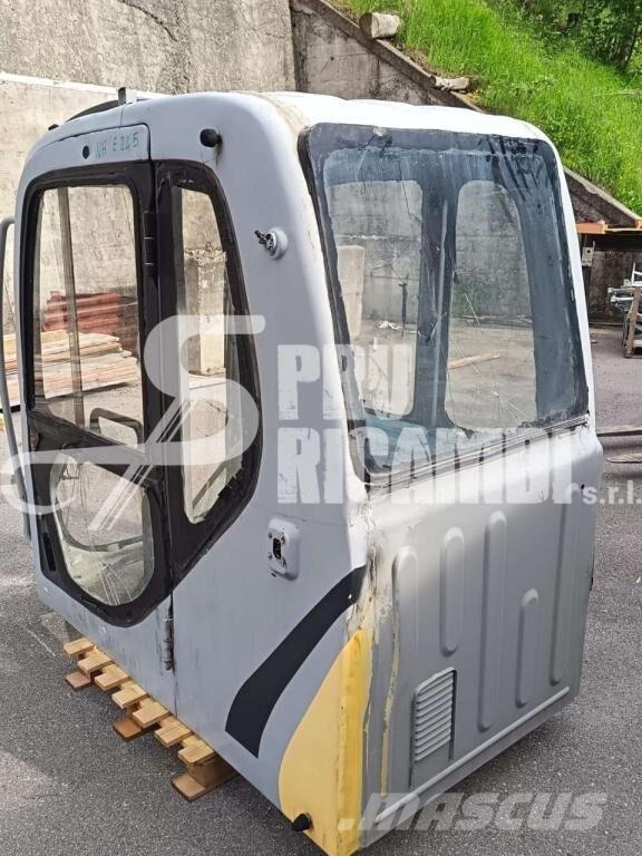 New Holland Serie E Cabinas e interior