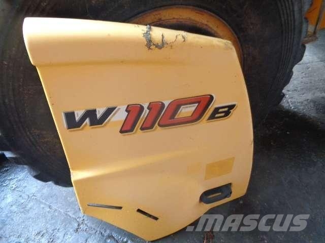 New Holland W 110 B كابينة والداخلية