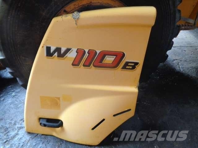 New Holland W 110 B كابينة والداخلية