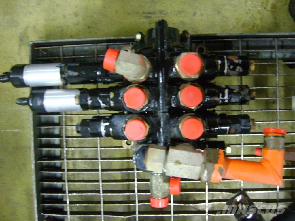  spare part - hydraulics - hydraulic distributor هيدروليات