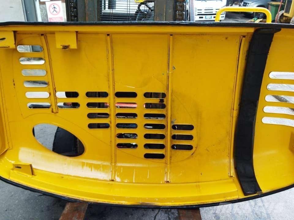 Volvo EC140 Cabines e interior máquinas construção