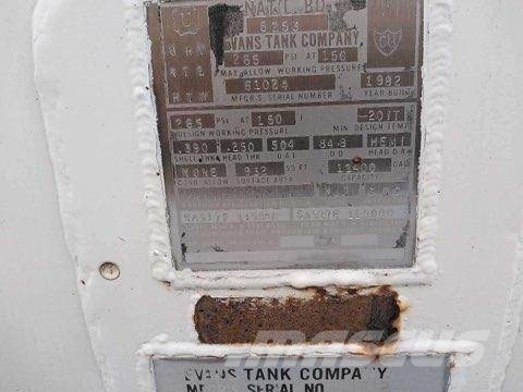 Evans 11,400 GAL MC331 Tartályos félpótkocsik