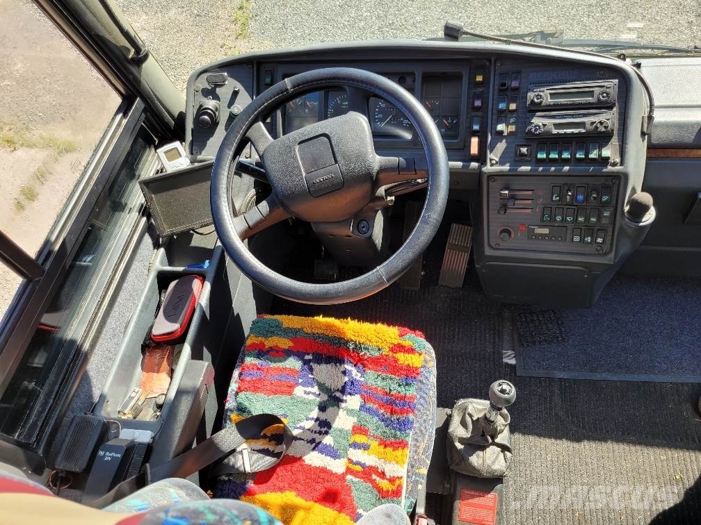 Volvo B12M BERKHOF AXIAL70 MOTORHOME Linnadevahelised bussid