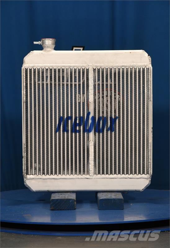 Advance Exterra Radiator # 890520 Radijatori