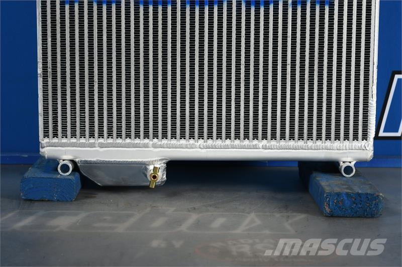 Agco 120 Radiator # 820272 مشعات