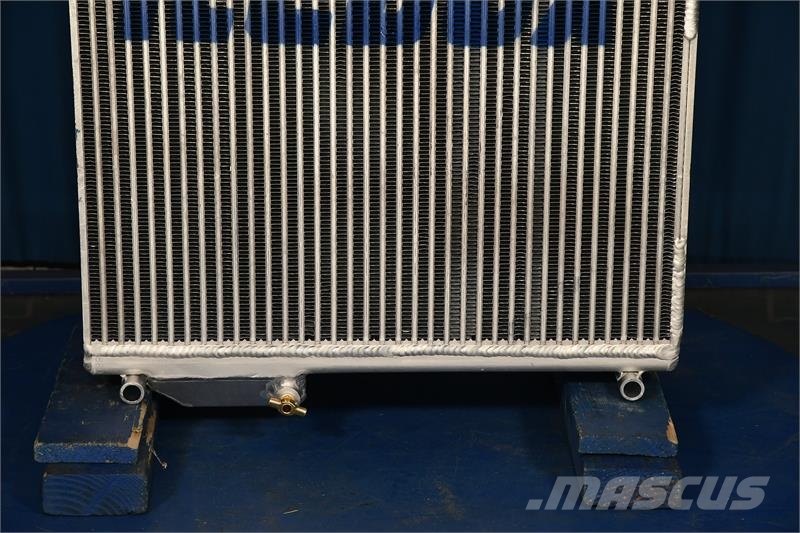 Agco RT135, RT150, Tractor Radiator # 820109 مشعات