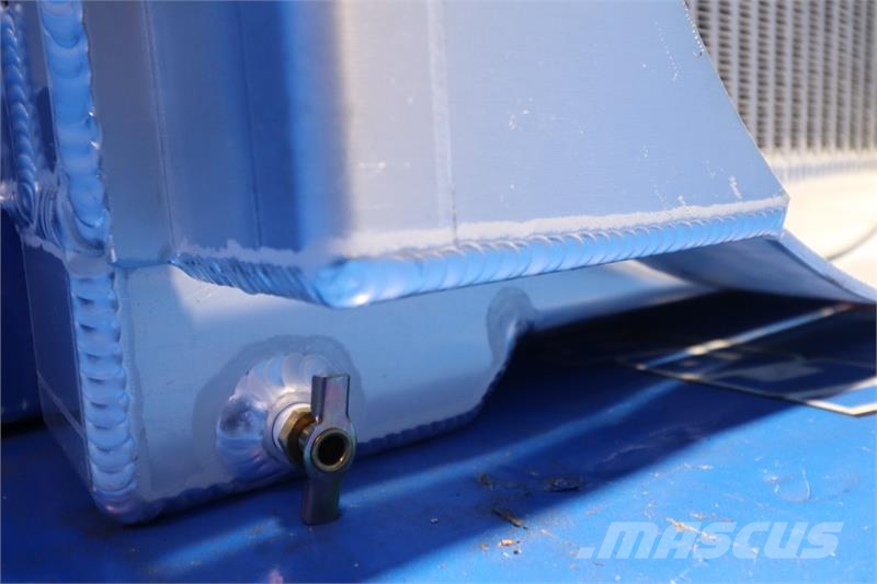 Allis Chalmers 200 Radiator # 820243 Radiadores