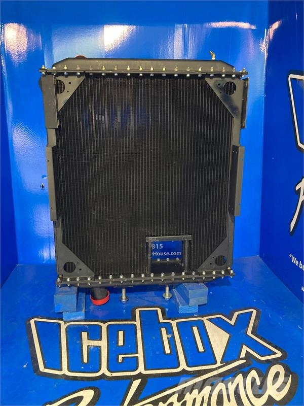 Autocar WXLL Radiator # 607007 Radiadores