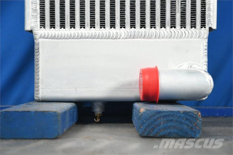 Bakercorp BP66LS-GD66AT Radiator # 890650 Radiadores camiões e carrinhas