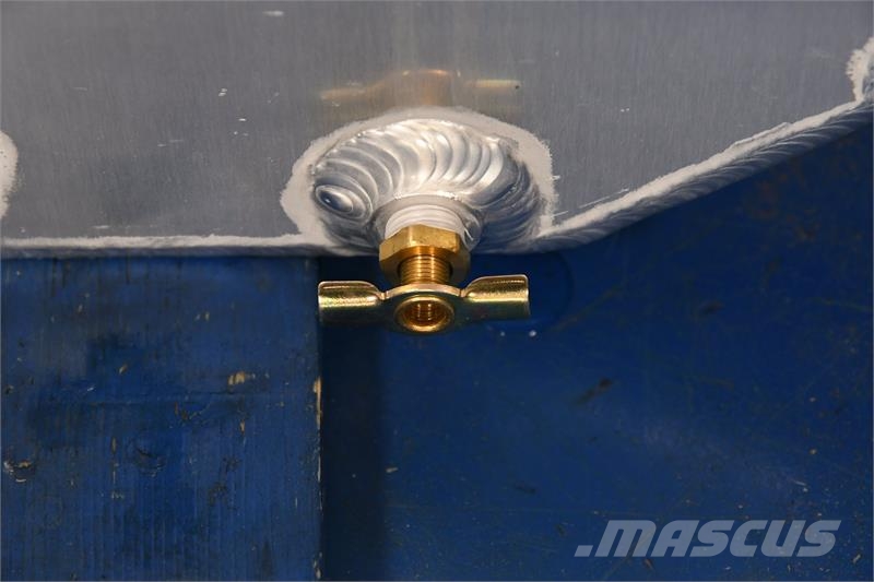 Bandit 1390 Chipper Radiator # 950175 مشعات