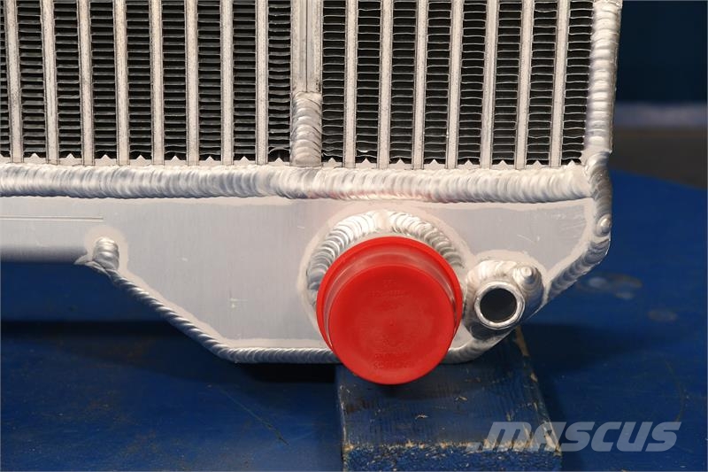 Bandit 1390 Chipper Radiator # 950175 مشعات