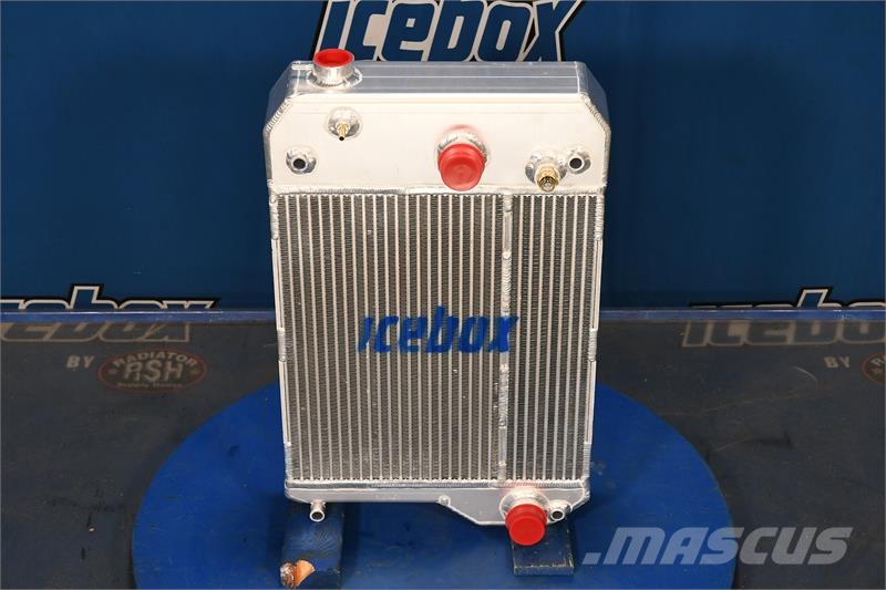 Bandit 1390 Chipper Radiator # 950175 مشعات