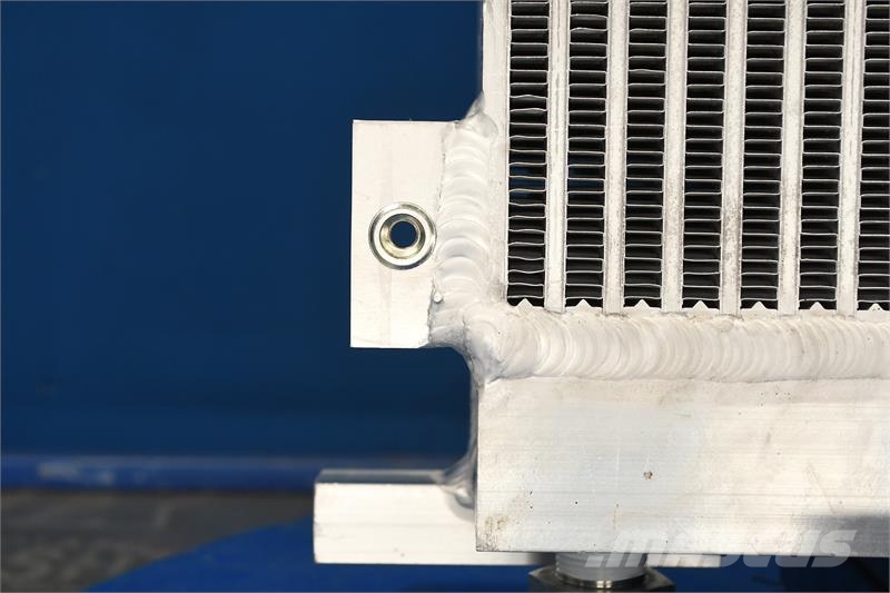 CASE 1650L Oil Cooler # 845232 Radiadores