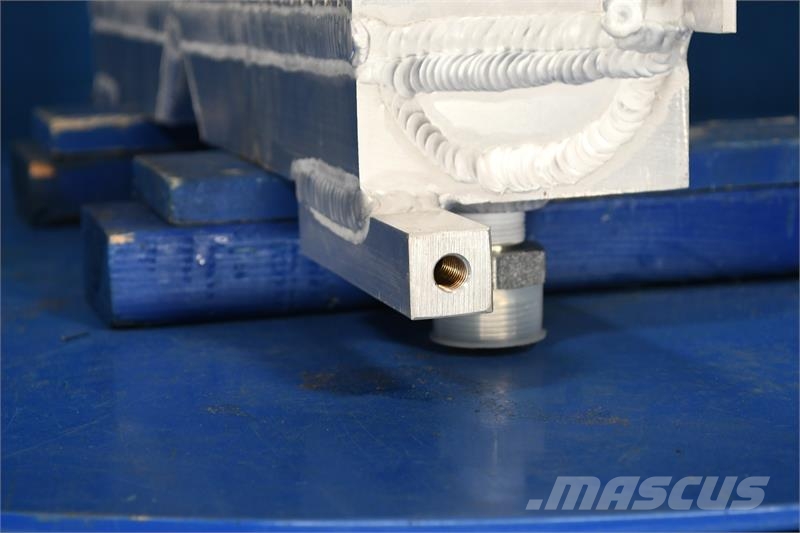 CASE 1650L Oil Cooler # 845232 Radiadores
