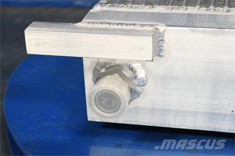 CASE 1650L Oil Cooler # 845232 Radiadores