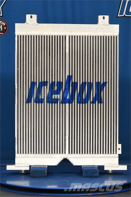 CASE 1650L Oil Cooler # 845232 Radiadores