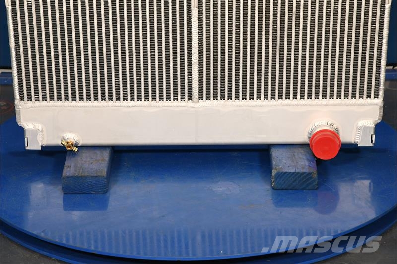 CASE 240 / CX210 Radiator # 845122 Radiadores