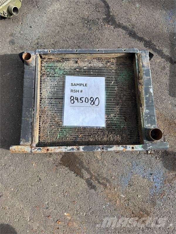 CASE 40XT Radiator # 845080 Radiadores