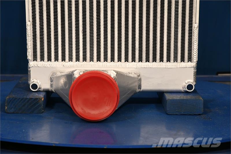 CASE 450, 470, 500, 550, 600 Charge Air Cooler # 910084 مشعات
