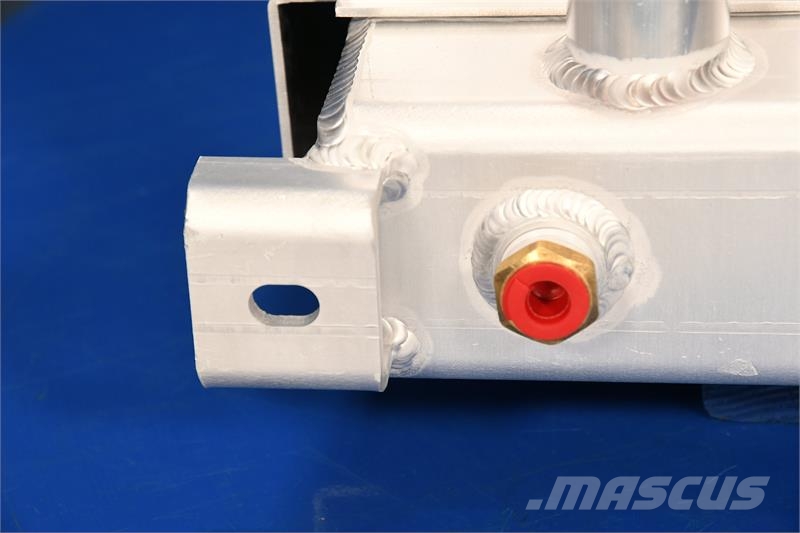 CASE 450 Radiator # 845085 مشعات