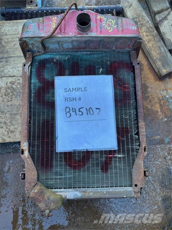 CASE 460 Radiator # 845107 Radiadores