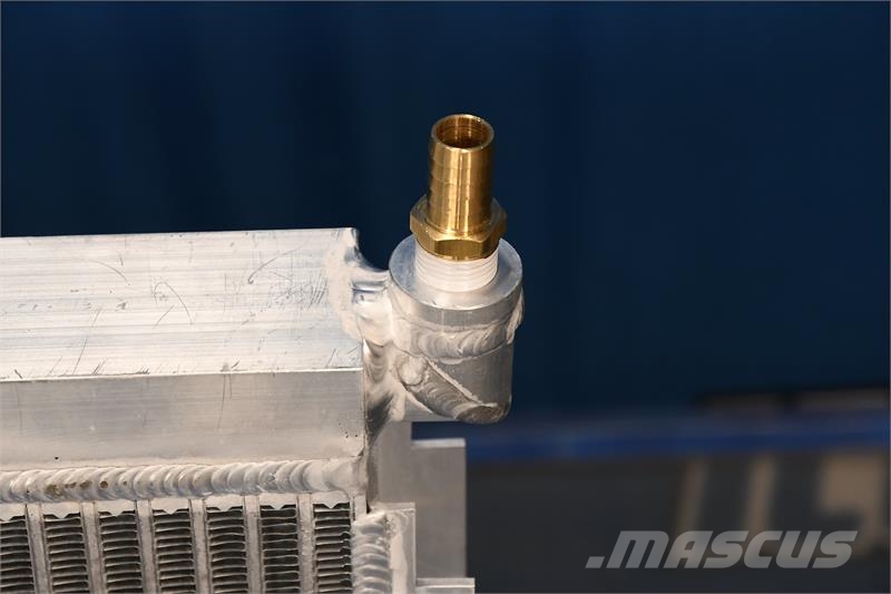 CASE 580 Super M Oil Cooler # 845158 مشعات