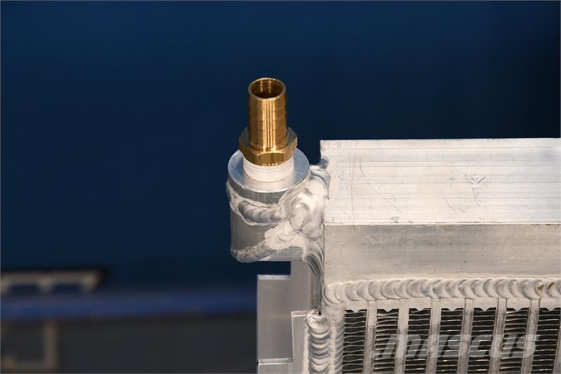CASE 580 Super M Oil Cooler # 845158 مشعات