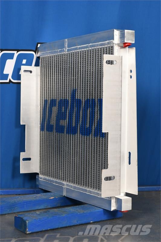 CASE 580M Serial 1 Oil Cooler # 845144 مشعات
