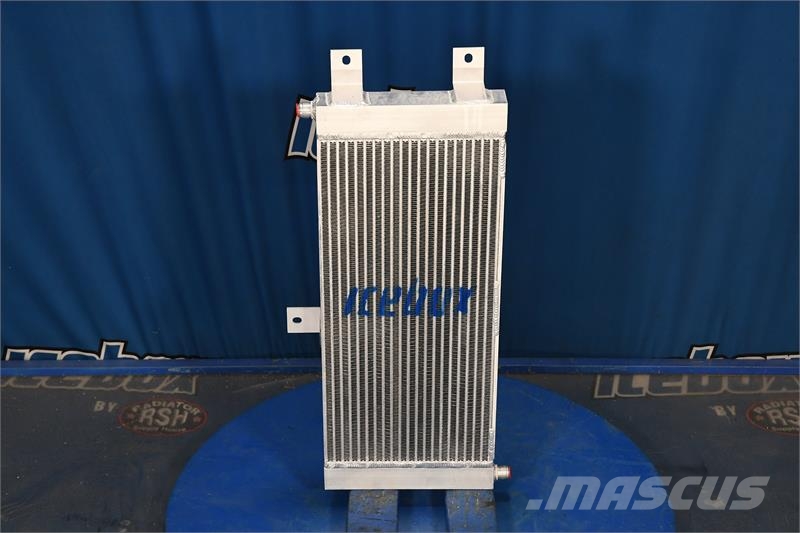 CASE 621, 621B Oil Cooler # 845172 Радиатори