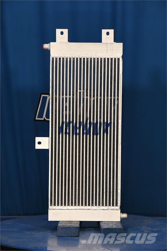 CASE 621, 621B Oil Cooler # 845172 Радиатори