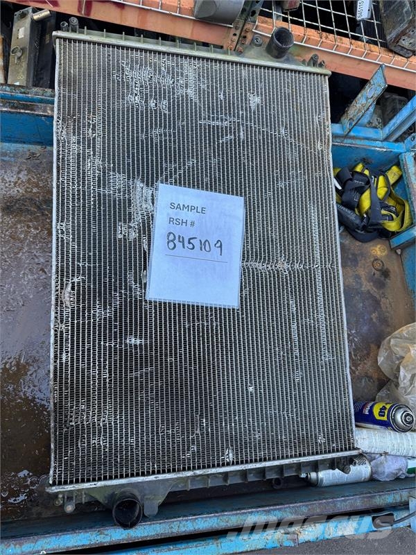 CASE 7088 Radiator # 845109 Radiadores