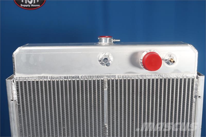 CASE 721B, 821B, 721C Radiator # 845105 Radiadores
