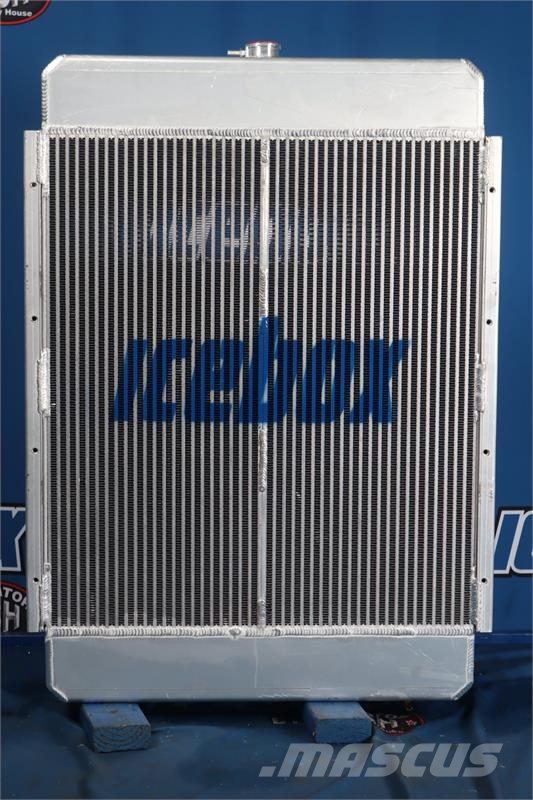 CASE 721B, 821B, 721C Radiator # 845105 Radiadores