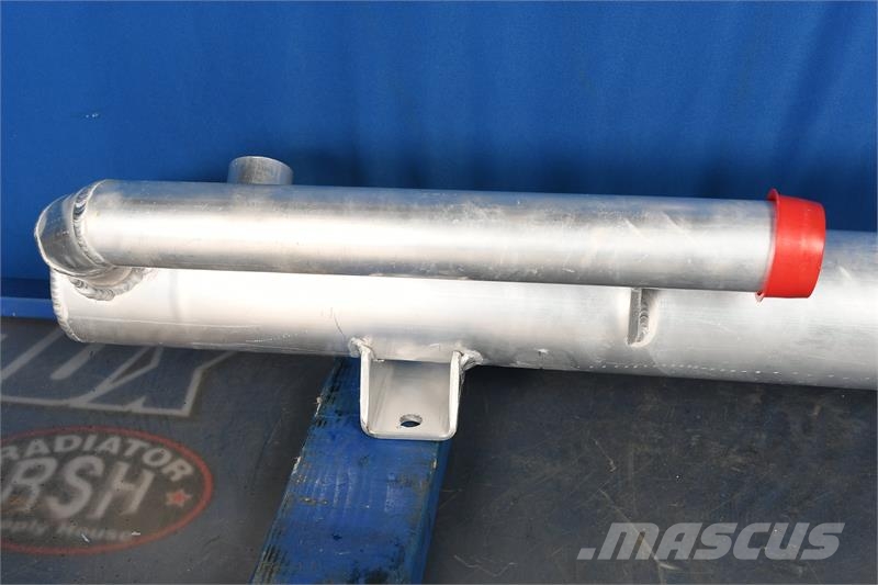 CASE 821B Oil Cooler # 845152 Radiadores