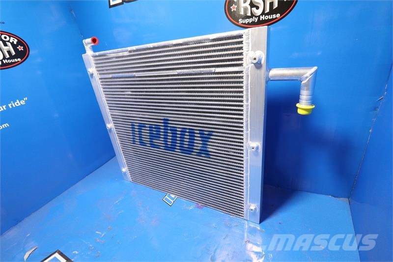 CASE 9010B Oil Cooler # 845136 مشعات