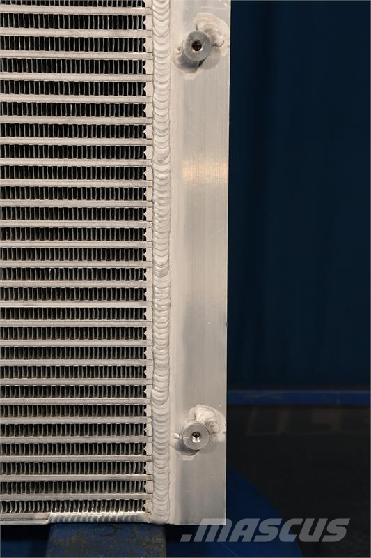 CASE 9010B Oil Cooler # 845134 مشعات