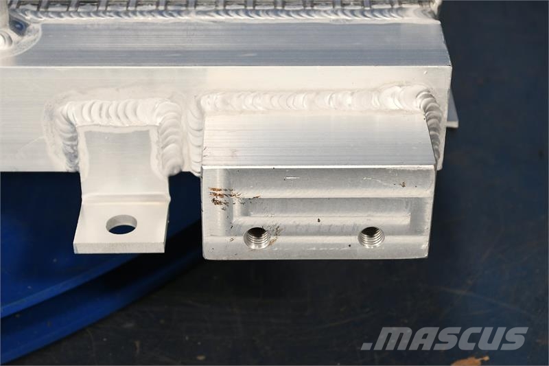 CASE 9040B Oil Cooler # 845135 Radiadores