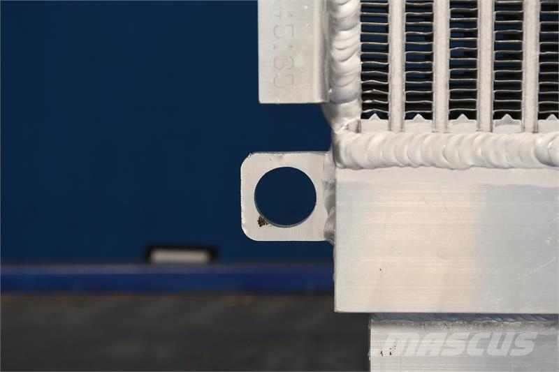 CASE 9040B Oil Cooler # 845135 Radiadores