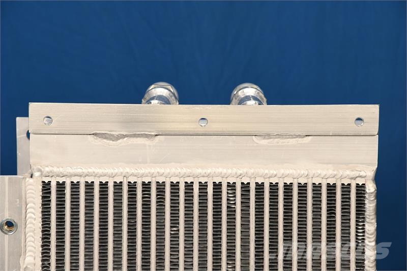 CASE 921B Oil Cooler # 845173 مشعات