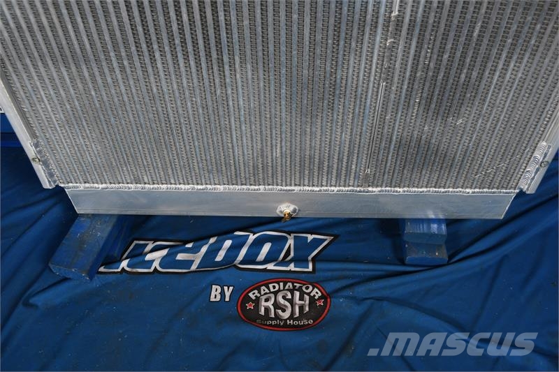 CASE 921C Radiator # 845196 مشعات